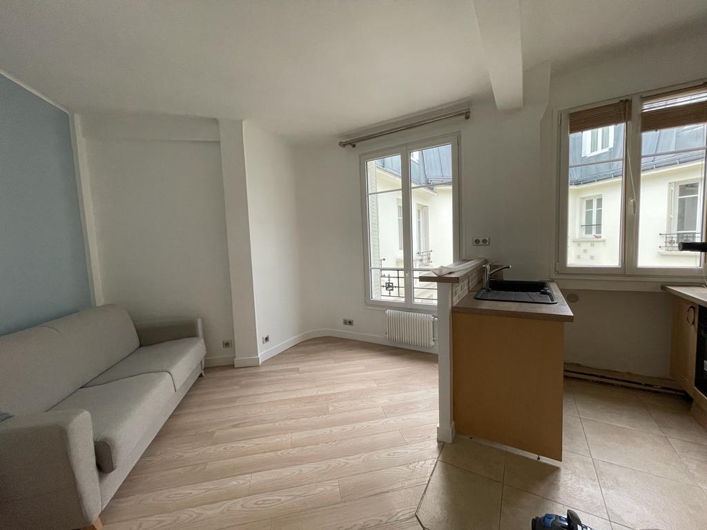 PARIS XV | VAUGIRARD | APPARTEMENT 2P | 35m² | 1 CHAMBRE | SIXIEME ETAGE | TRAVERSANT